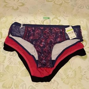 NWT 3 pack size 1x Panty Set